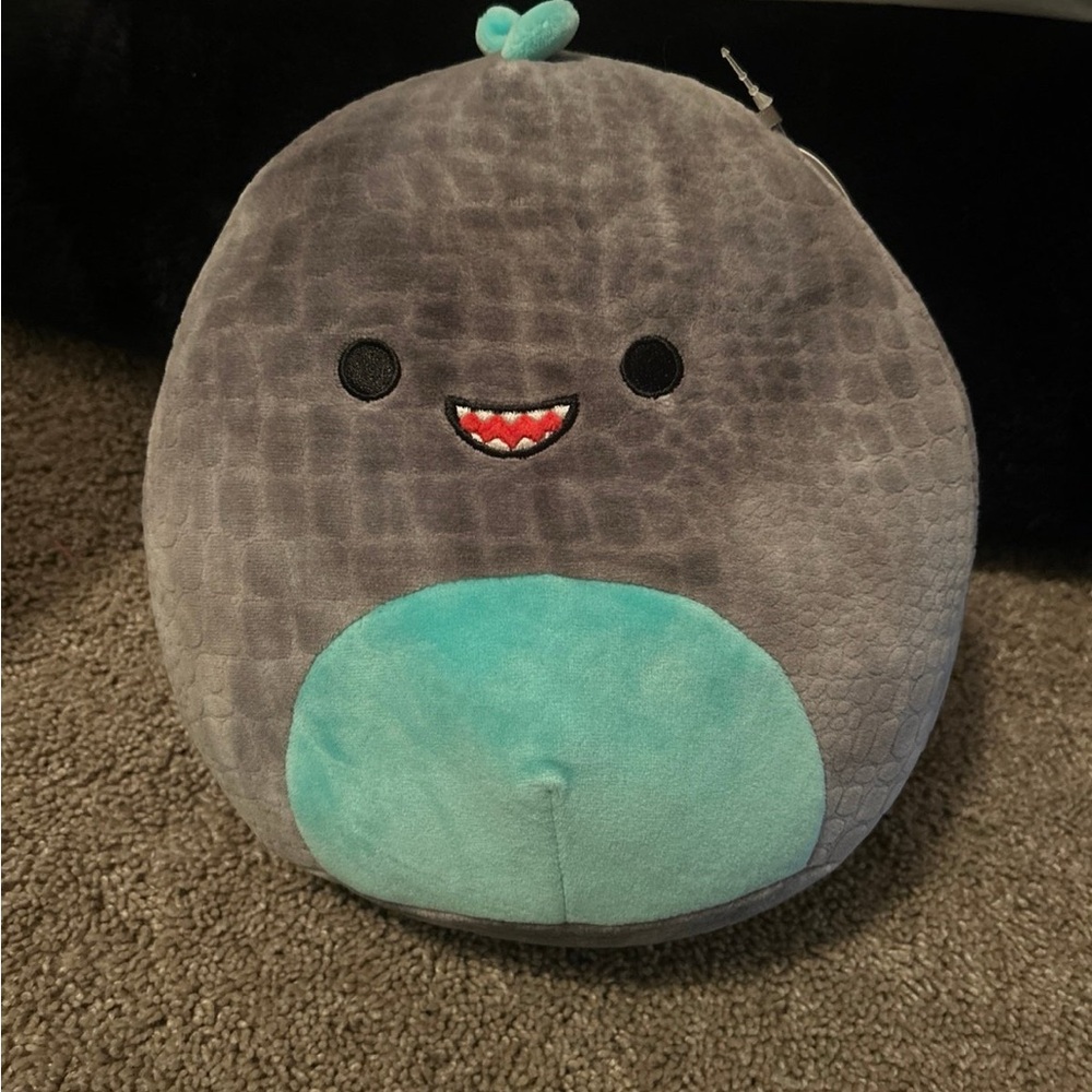 Cheuy the dinosaur squishmallow 8”